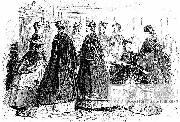 Mode der Saison Sommer 1868 in Paris  elegante Frauen in aufwendigen Kleidern  Frankreich  Historisch  digital restaurierte Reproduktion einer Originalvorlage aus dem 19. Jahrhundert  genaues Originaldatum nicht bekannt  Europa
