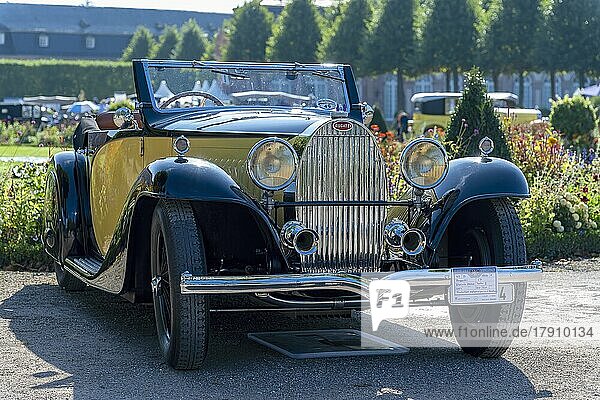 Oldtimer Bugatti 57  Karosserie Stelvio Usine  Frankreich 1934  8-Zylinder  3. 257 ccm  150 km h  4-Gang  Prototyp  Classic Gala  International Concours d?Elegance  Schwetzingen  Deutschland  Europa