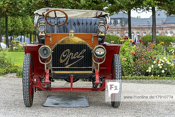 Oldtimer Opel 4 Doktorwagen Tourer  Deutschland 1908  4-Zylinder  1. 029 ccm  8 PS  4-Gang  525 kg  50 km h  Classic Gala  International Concours d?Elegance  Schwetzingen  Deutschland  Europa