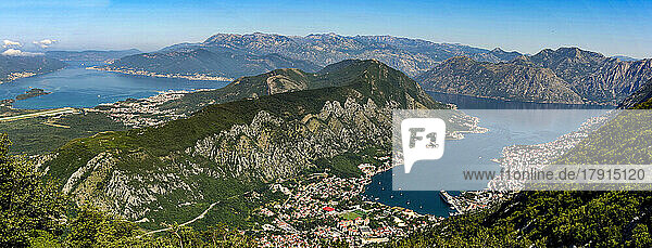 Boka Kotorska (Bucht von Kotor)  vom Gipfel des Lovcen-Gebirges aus gesehen  Montenegro  Europa