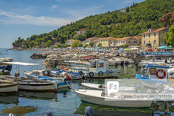 View of boats in the marina in Moscenicka Draga  Kvarner Bay  Eastern Istria  Croatia  Europe