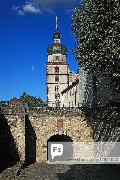 Scherenbergtor und Kiliansturm  Festung Marienberg  Würzburg  Unterfranken  Bayern  Deutschland  Europa