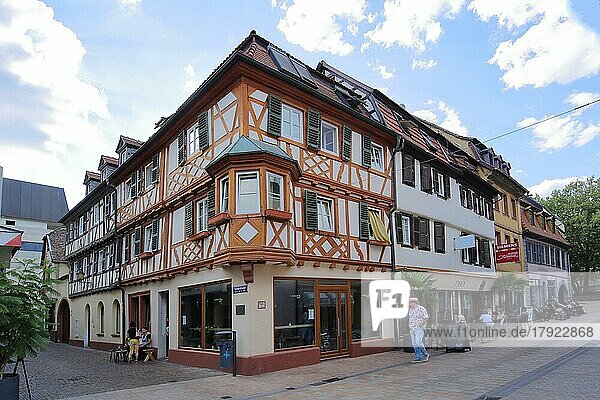 Fachwerkhaus Ursinushaus erbaut 1583 in Neustadt an der Weinstraße  Rheinland-Pfalz  Deutschland  Europa