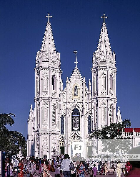 Basilika unserer Lieben Frau von der guten Gesundheit aus dem 16. Jahrhundert in Velankanni  berühmtes römisch-katholisches Pilgerzentrum  Tamil Nadu  Indien  Asien
