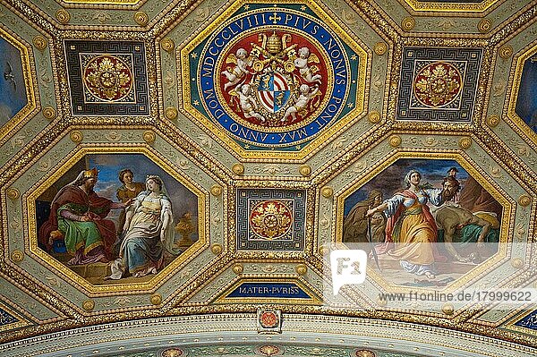 Deckengemälde mit Wappen von Papst Pius IX.  Europa/  Heilige Jungfrau Maria  Vatikanische Museen  Vatikanstadt  Vatikan  Rom  Latium  Italien  Europa
