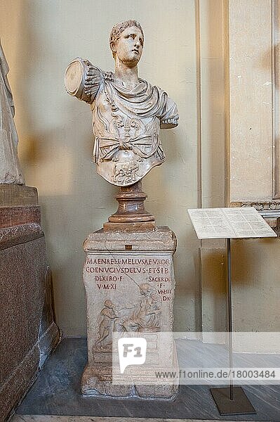 Römische Marmorbüste auf Stele  Museum Chiaramonti  Vatikanische Museen  Vatikan  Rom  Latium  Italien  Europa  Vatikanstadt  Büste  Büsten  Marmorbüsten  Europa