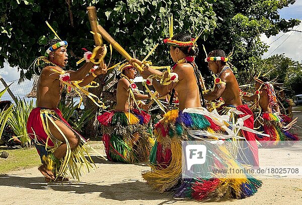 Traditioneller Bambustanz  Insel Yap  Yap-Inseln  Föderierte Staaten von Mikronesien  Föderierte Staaten von Mikronesien