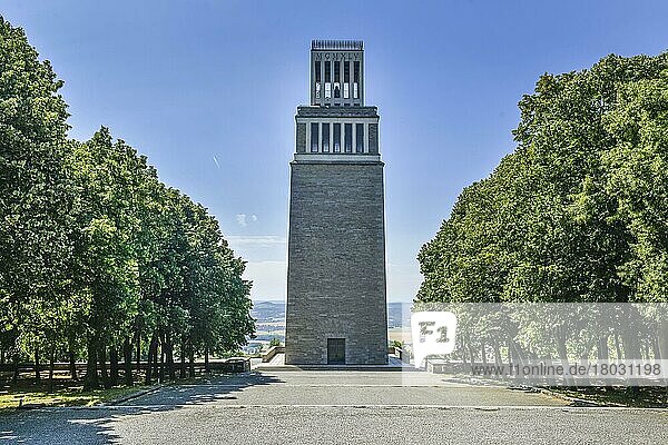 Mahnmal  Glockenturm  Gedenkstätte KZ Buchenwald  Thüringen  Deutschland  Europa