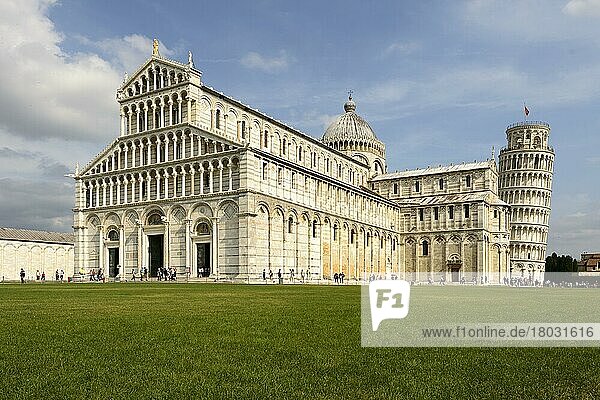 Europe  Tuscany  Tuscany  Pisa  Miracle Square  Leaning Tower  Santa Maria Assunta Cathedral  UNESCO  Italy  Europe