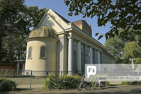 Synagogue  Fraenkelufer  Kreuzberg  Berlin  Germany  Europe