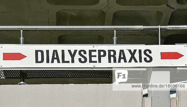 Schild Dialysepraxis