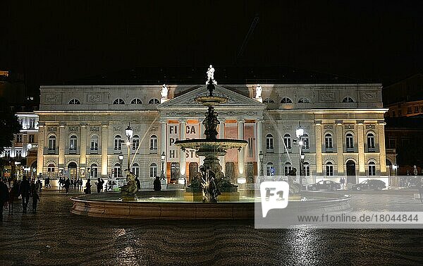 Springbrunnen  Nationaltheater Teatro Nacional D. Maria II  Rossio-Platz  Altstadt  Lissabon  Portugal  Europa