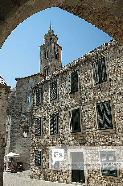 Glockenturm des Dominikanerklosters  Altstadt  Dubrovnik  Dalmatien  Kroatien  Europa