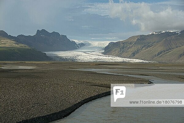 Skeidararsandur sand plain  Skeidara river  Skaftafellsjokull glacier  Skaftafell National Park  Iceland  Skaftafellsjökull  Europe