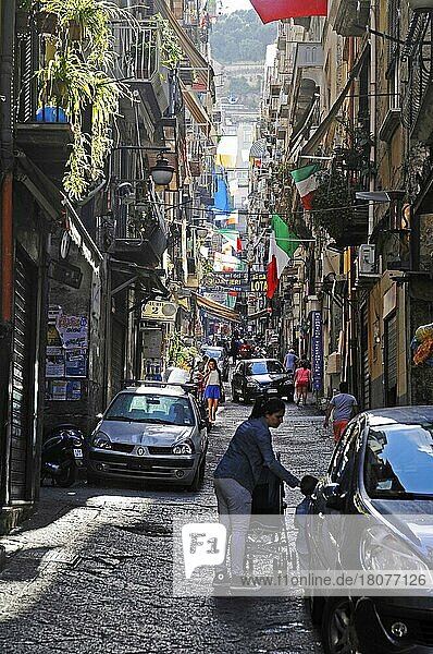 Gasse  Quartieri Spagnoli  spanisches Viertel  Stadtviertel  Neapel  Kampanien  Italien  Europa