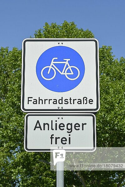 Verkehrsschild Fahrradstraße Anlieger frei