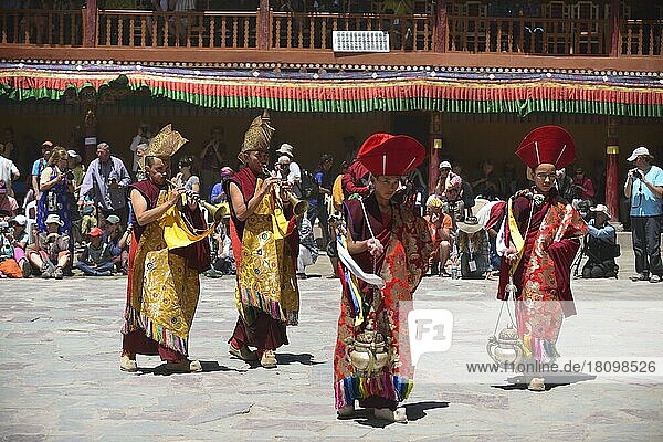 Mönche  Hemis Festival  Kloster Hemis  Ladakh  Jammu und Kaschmir  Indien  Asien