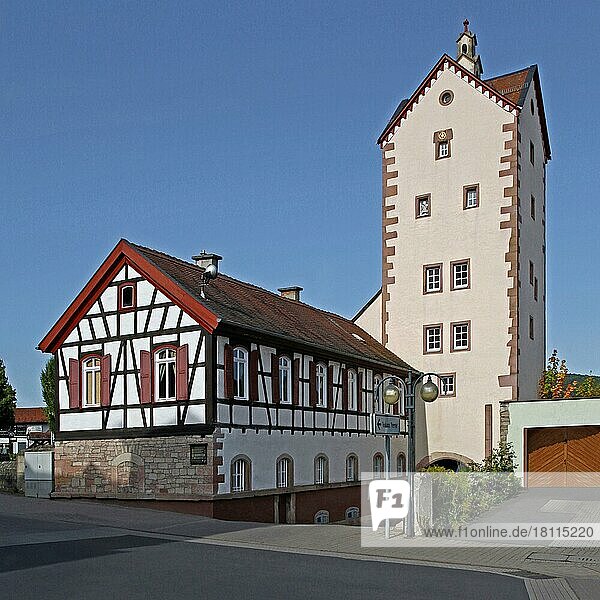 Obertor  erbaut 13. Jahrhundert  Fachwerkhaus  Bad Orb  Main-Kinzig-Kreis  Hessen  Deutschland  Europa