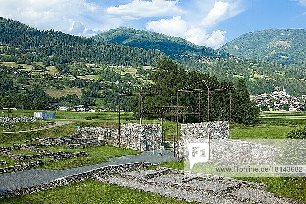 Aguntum  Europa  Municipium Claudium Aguntum  Ruine von Stadttor  Römersiedlung  römische Siedlung  Dölsach  Lienz  Osttirol  Tirol  Österreich  Europa