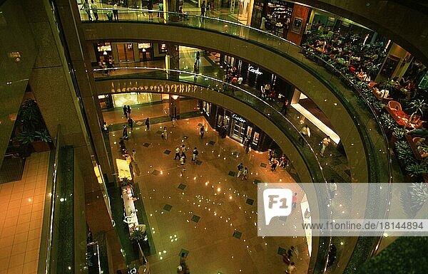 Shopping centre  Orchardroad  Singapore  Einkaufszentrum  Singapur  asia  innen  Querformat  horizontal  Asien
