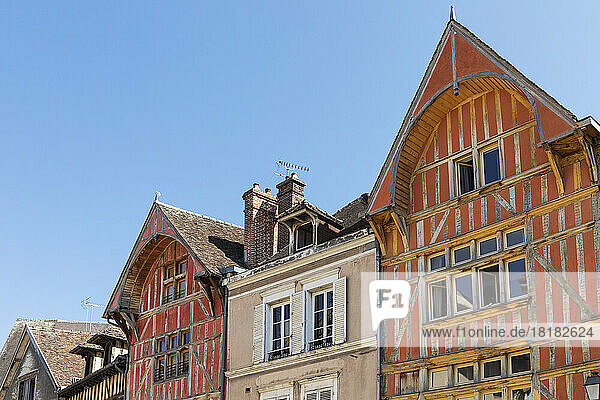 Frankreich  Grand Est  Troyes  Reihe historischer Fachwerkstadthäuser