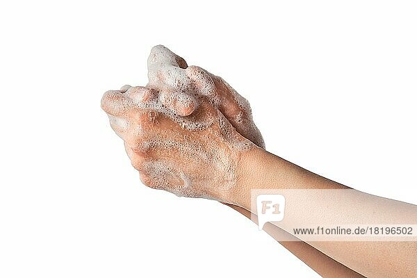 Hände waschen mit Seife vor weißem Hintergrund