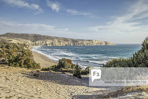 Greece  Crete  View of Kommos beach with cliffs in background