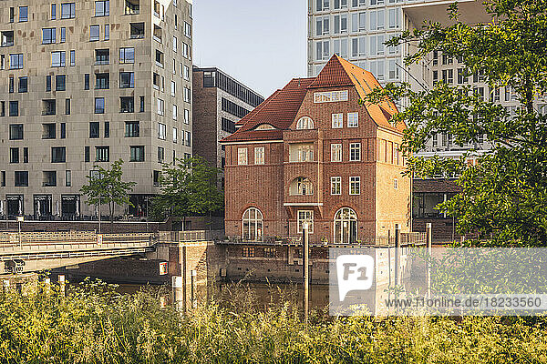 Germany  Hamburg  Elbe river and brick house on Ericusspitze street
