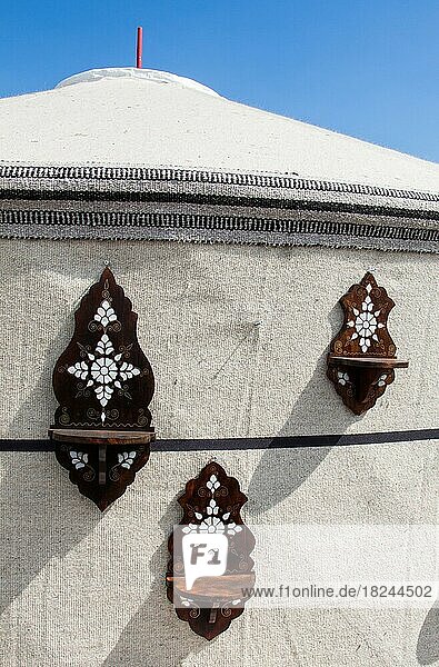 Beispiel osmanischer Kunst mit Perlmutt-Intarsien auf Gegenständen
