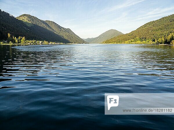 Weissensee  highest bathing lake in the Alps  Carinthia  Austria  Europe