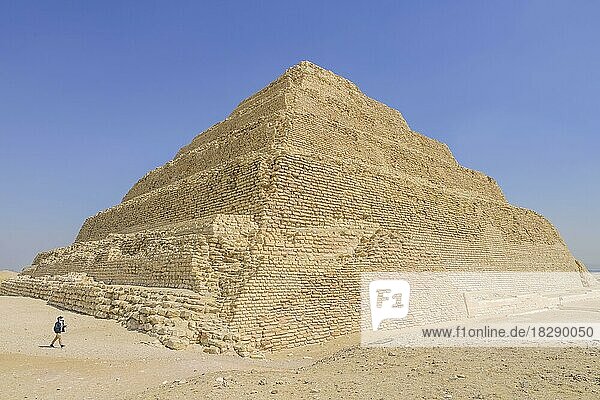 Stufenpyramide des König Djoser  Nekropole von Sakkara  Ägypten  Afrika
