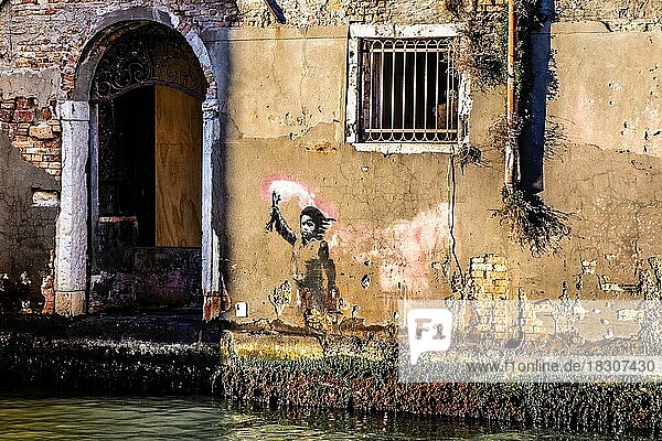 Venice Migrant Child  Venedig  2020  Banksy  Street-Art-Künstler  Italien  Europa