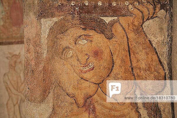 St. Jakob in Kastelaz mit seinen berühmten romanischen Fresken  Tramin  Südtirol  Italien  Europa