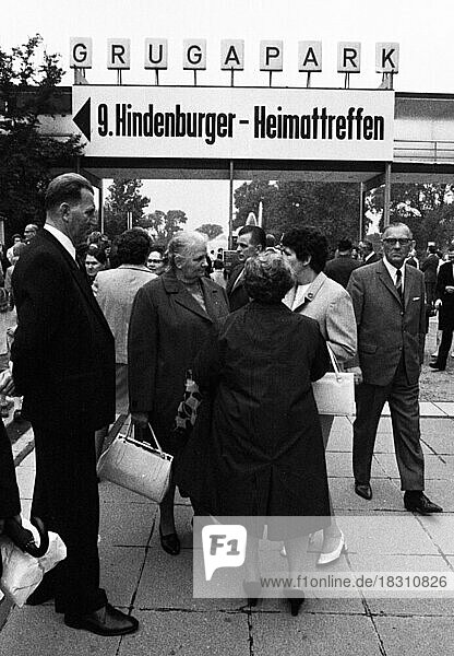 Vertriebene  Vertriebenentreffen  Personen  Politiker und Parolen im Ruhrgebiet in den Jahren 1965-71. 9. Hindenbuerger. Treffen  Deutschland  Europa