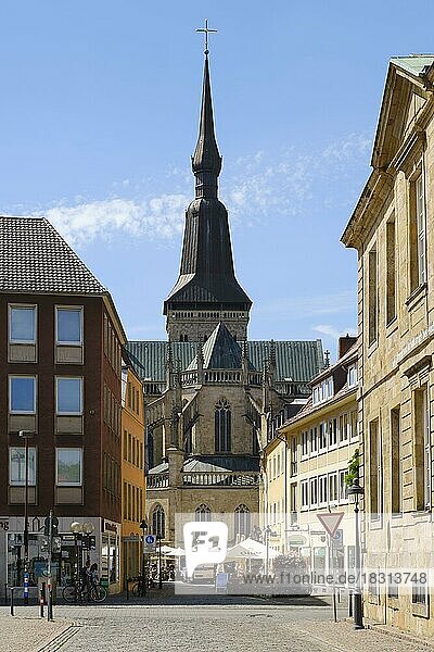 Kirche St. Marien am Marktplatz  Altstadt  Osnabrück  Niedersachsen  Deutschland  Europa