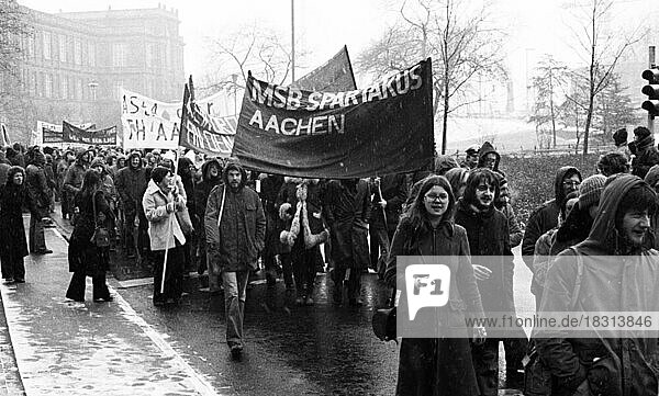 Students of the Ruhr University Dortmund and other universities in North Rhine-Westphalia took part in a protest march in bad weather against a deterioration of the Higher Education Framework Act (HRG) and for an increase in co-determination and self-determination on 19 January 1977 in Duessldorf  Germany  Europe