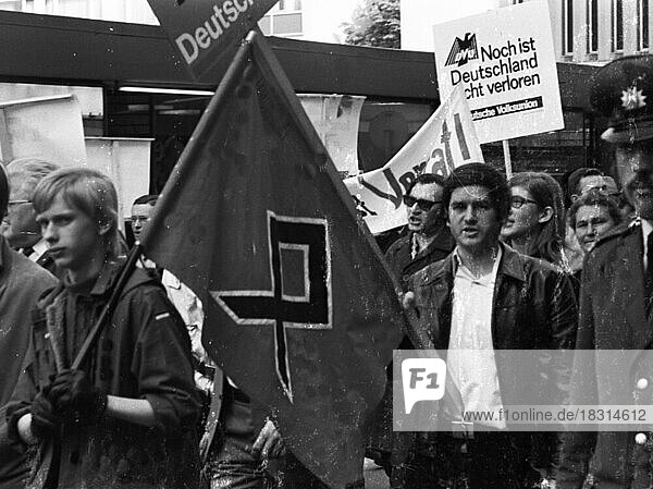 Old and neo-Nazis with DVU  NPD  ANR  Viking Youth and others staged a march on Bonn on 30. 4. 1972 to prevent the ratification of the Eastern treaties of the Willy Brandt government  Germany  Europe
