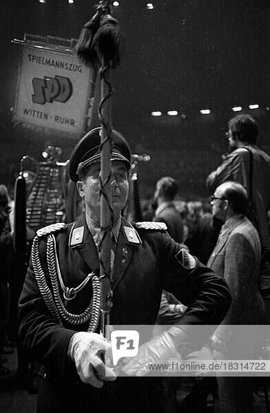An election rally of the Social Democratic Party of Germany (SPD) on 23.4.1975 in the Westfalenhalle in Dortmund  Germany  Europe