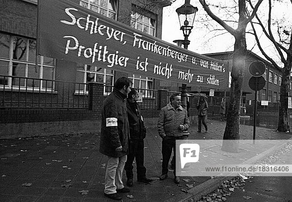 Der Tarifkonflikt der Metallindustrie muendete am 23. 11. 1971  wie hier in Mannheim  in einem Streik der IG Metall  Deutschland  Europa