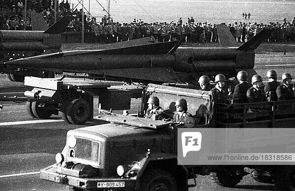 The field parade  a weapons display by all units of the Bundeswehr and NATO on 22 March 1972 in Wunstorf  Lower Saxony  Germany  Europe