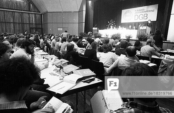Die 11. Bundesjugendkonferenz der DGB-Jugend beriet im November 1981 Herausforderungen ihrer Organisation  Deutschland  Europa