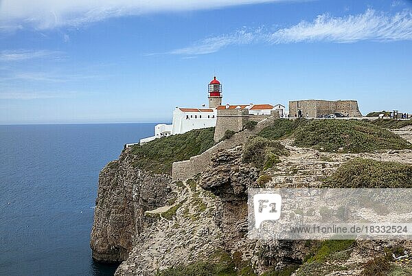 Lighthouse on cliff  Cabo de Sao Vicente  Cape Saint Vincent  Southwesternmost point of Europe  Algarve  Portugal  Europe