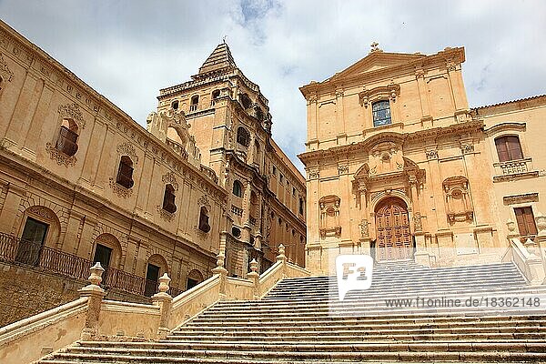 Old town of the late Baroque city of Noto in the Val di Noto  the church  Chiesa S. Francesco d Assisi all Immacolata dei Fratiminori Conventuali  Syracuse Province  UNESCO World Heritage Site  Sicily  Italy  Europe