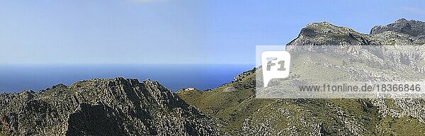 Serra de Tramuntana  Blick auf das Mittelmeer  Mallorca  Balearen  Spanien  Europa