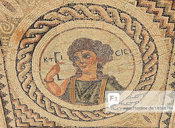 Kourion  assyrisch Ku-ri-i  altgriechisch  lateinisch Curium  historische  antike Ausgrabungsstätte  Ruinenstätte  Mosaik im Haus des Eustolius  Zypern  Europa