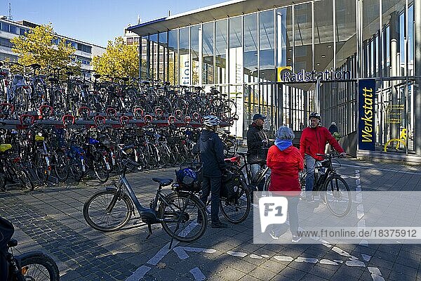 Very many bicycles at the parking spaces of the bike station at the main station  Fahhradhauptstadt  Münster  North Rhine-Westphalia  Germany  Europe