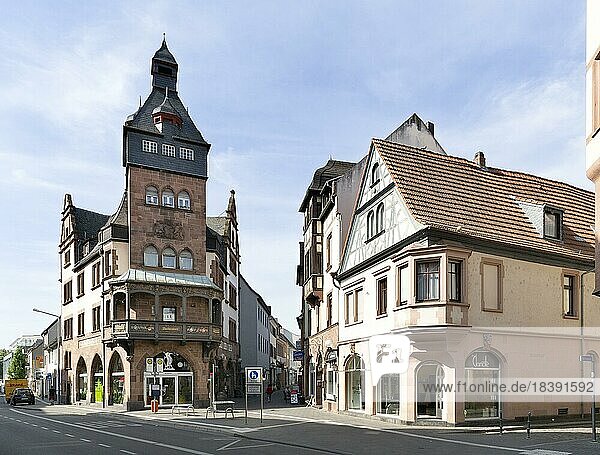 Haus Martinspforte  oder Alte Stadtapotheke  erbaut 1904 anstelle eines mittelalterlichen Stadttors  Worms  Rheinland-Pfalz  Deutschland  Europa