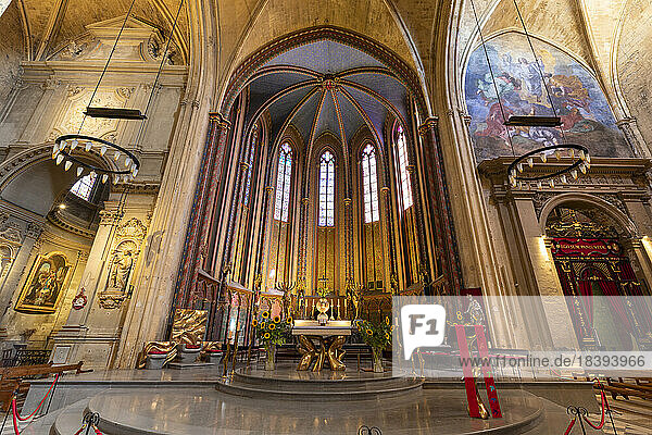 Innenraum der Kathedrale von Aix  Aix-en-Provence  Bouches-du-Rhone  Provence-Alpes-Cote d'Azur  Frankreich  Westeuropa