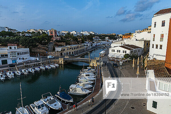 Bootshafen  Ciutadella  Menorca  Balearische Inseln  Spanien  Mittelmeer  Europa