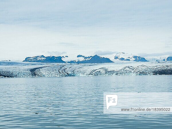 Jökulsarlon  glacial lake of Vatnajökull  Iceland  Europe